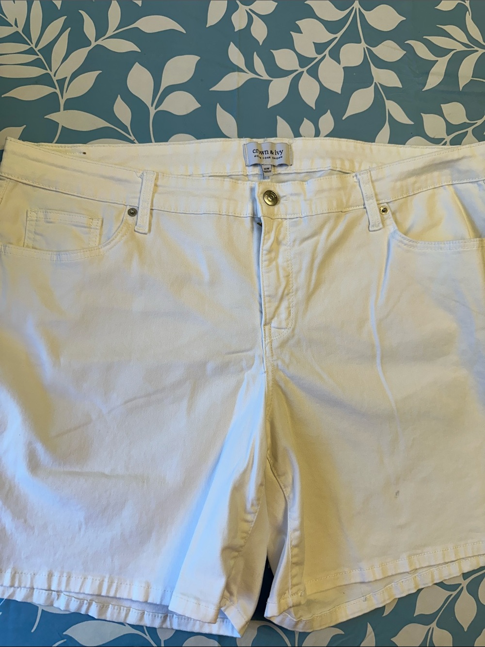 crown & ivy White Denim Jean Shorts